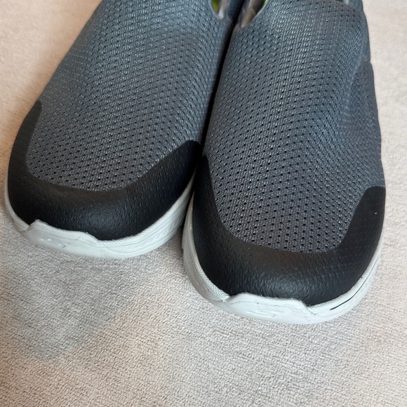 Skechers Men's Gray and Black Mesh Slip-Ons - Picture 2 of 7